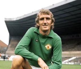 曼联传奇门将斯特普尼：拉门斯需要做禁区的主宰者